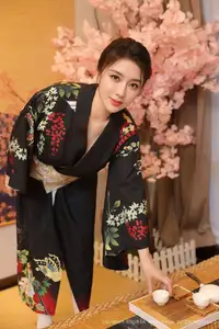 Su Yi Nuo No.10627: Captivating Traditional Grace in a Seductive Black Kimono - image 36