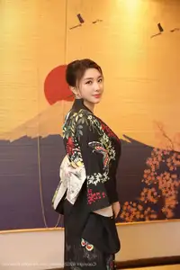Su Yi Nuo No.10627: Captivating Traditional Grace in a Seductive Black Kimono - image 26