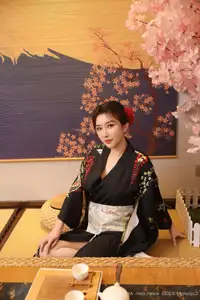Su Yi Nuo No.10627: Captivating Traditional Grace in a Seductive Black Kimono - image 35