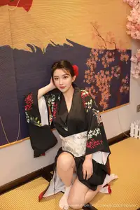 Su Yi Nuo No.10627: Captivating Traditional Grace in a Seductive Black Kimono - image 27