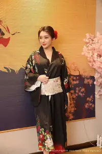 Su Yi Nuo No.10627: Captivating Traditional Grace in a Seductive Black Kimono - image 23