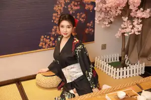 Su Yi Nuo No.10627: Captivating Traditional Grace in a Seductive Black Kimono - image 16