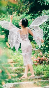 YiTuYu Art Language Vol.5675: Featuring the Elegant Min Zui Xiao Mo Xuan Portrait Collection - image 4