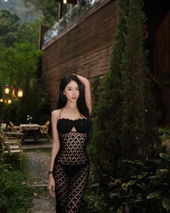 Radiant Beauty: The Evolving Fashion Journey of a Viral Angelic Influencer - image 5
