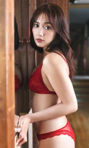 Aesthetic Hikari Kuroki Lingerie Photoshoot: Soft Romantic Style Inspiration from the "Tomorrow, I'll Love You More" Collection - image 7