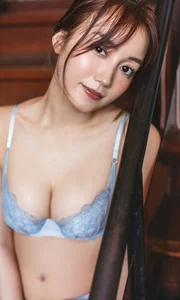 Aesthetic Hikari Kuroki Lingerie Photoshoot: Soft Romantic Style Inspiration from the "Tomorrow, I'll Love You More" Collection - image 15