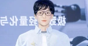 Meet Ai-Da: The World’s First Ultra-Realistic Robot Artist Pursuing a PhD in Creative Arts - image 6