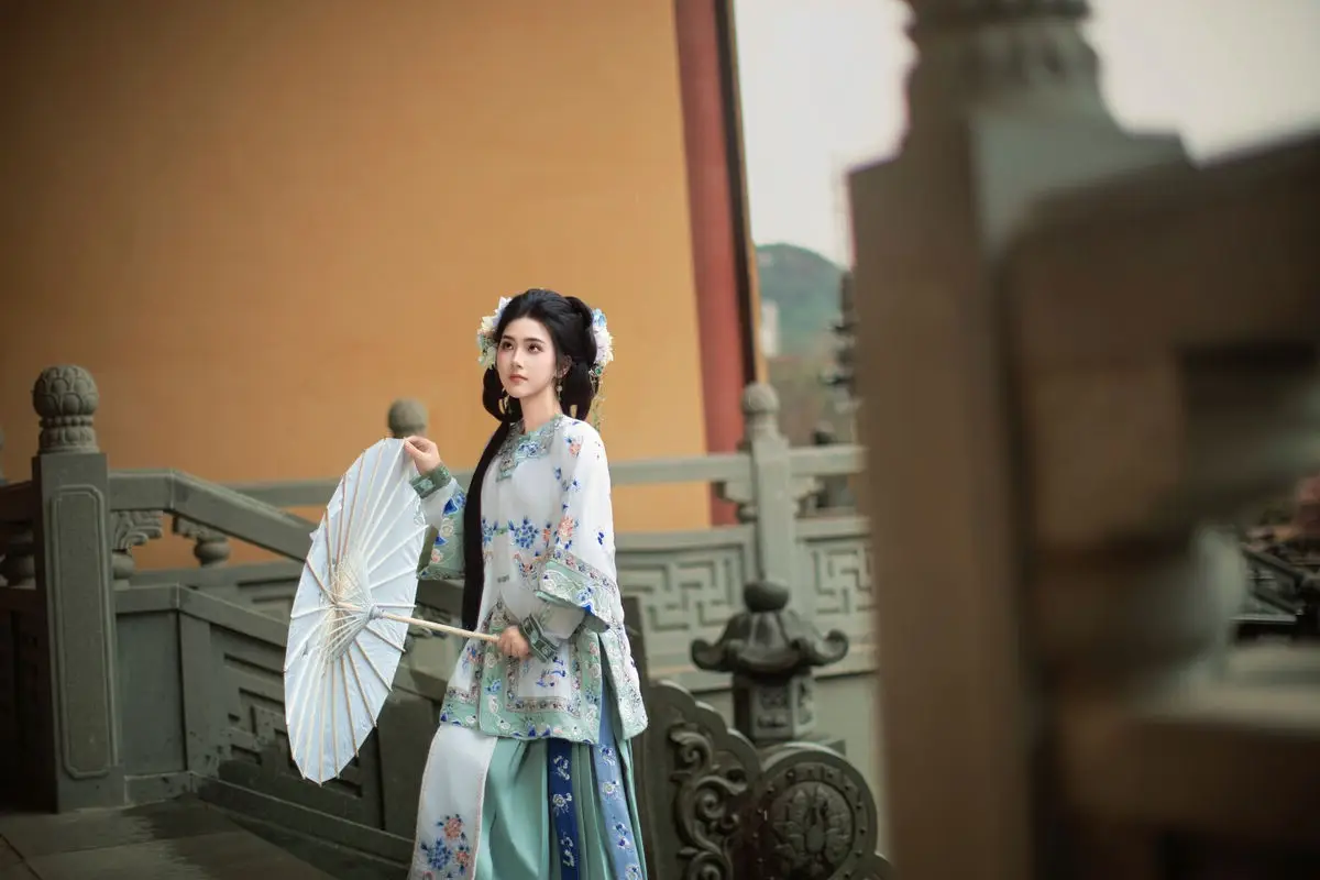 Timeless Grace: YiTuYu Art Language Vol.8576 TOT in Ancient Chinese Splendor