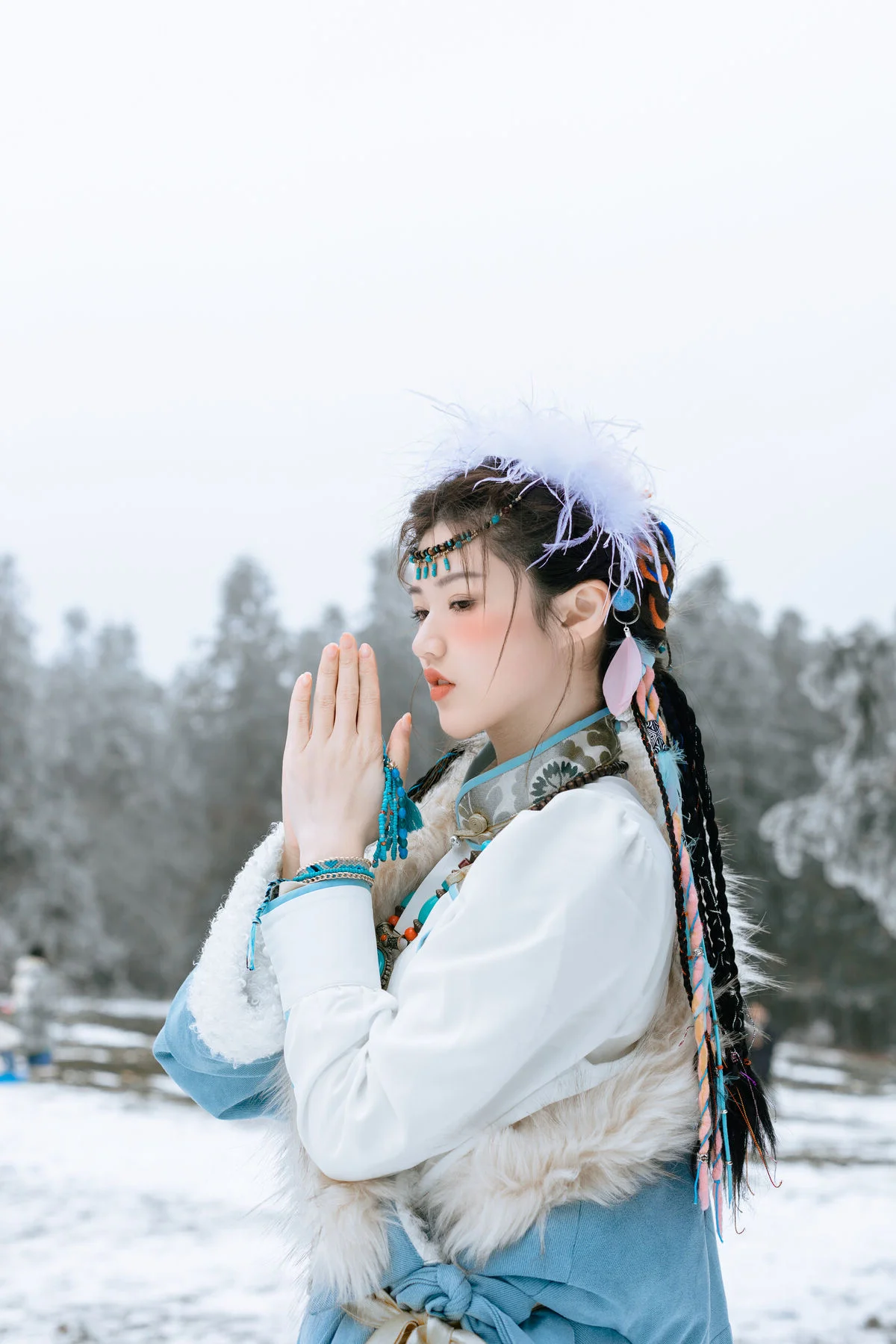 Subtle Grace: YiTuYu Art Language Vol.6485 featuring Yu Han