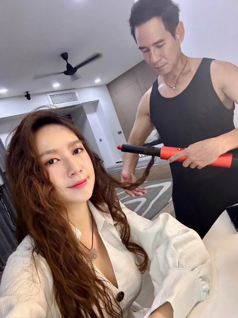 Minh Ha’s Ageless Beauty: Ly Hai’s Wife Revives 10-Year-Old Hairstyle with Stunning Results