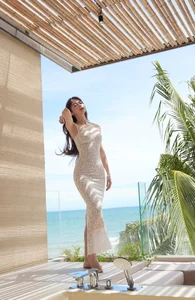 Liz Kim Cuong’s Tropical Escape: Ultimate Beach Fashion Inspiration and Stunning Coastal Travel Vibes for Your Next Summer Getaway - image 7