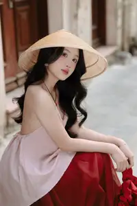 Graceful Vietnamese Beauty: Conical Hat Muse Shines in Ancient Setting - image 19