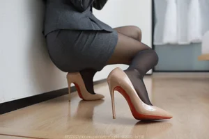 Model Wanping as a Professional Hotel Manager - IESS Uniform Series Gallery - image 39