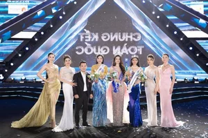 Redefining Beauty: How a Mother of Three Outshines Pageant Queens with Her Radiant Charm and Timeless Elegance - image 1