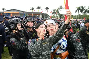 Vietnam's Female Soldiers: Majestic Parade Rehearsal Showcases Strength and Discipline - image 5