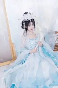 YiTuYu Vol.8652: Discover Xiao Su Su's Ethereal Beauty in Traditional Costume - image 9