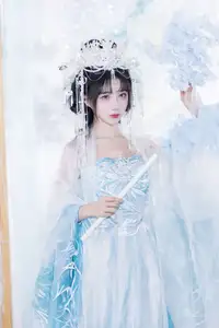 YiTuYu Vol.8652: Discover Xiao Su Su's Ethereal Beauty in Traditional Costume - image 12
