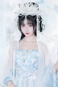 YiTuYu Vol.8652: Discover Xiao Su Su's Ethereal Beauty in Traditional Costume - image 4