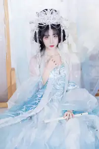 YiTuYu Vol.8652: Discover Xiao Su Su's Ethereal Beauty in Traditional Costume - image 0