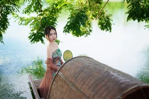 Elegance Redefined: A Look at YiTuYu Art Language Vol.5587 with Di Li Re Ya - image 5