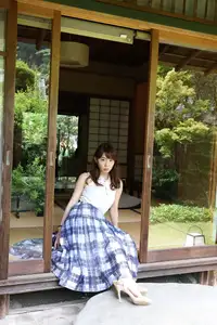 Misumi Shiochi: Captivating Beauty in FRIDAY Digital Photo Book Nocturne Vol.1 - image 13