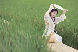 Captivating Visuals: YiTuYu Art Language Vol.5150 Starring Suan La Tang Er - image 11