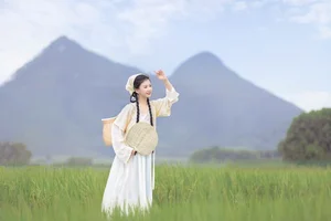 Captivating Visuals: YiTuYu Art Language Vol.5150 Starring Suan La Tang Er - image 14