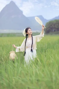 Captivating Visuals: YiTuYu Art Language Vol.5150 Starring Suan La Tang Er - image 3