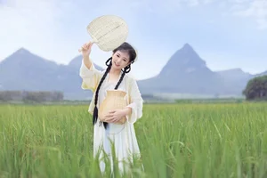 Captivating Visuals: YiTuYu Art Language Vol.5150 Starring Suan La Tang Er - image 23