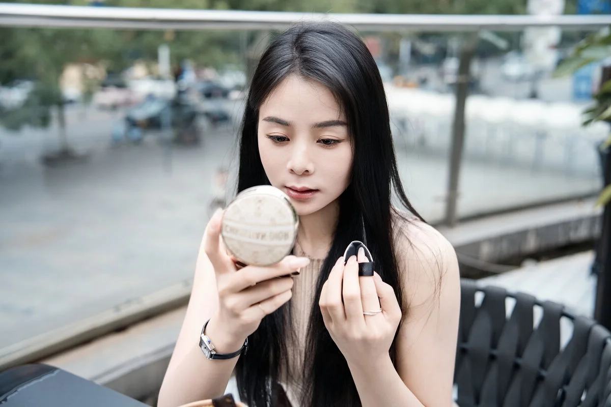 Artistic Outdoor Portraits: Xiao Ying in YiTuYu Art Language Vol.9250 – Moody Cloudy Day Photography Series