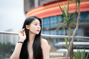 Artistic Outdoor Portraits: Xiao Ying in YiTuYu Art Language Vol.9250 – Moody Cloudy Day Photography Series - image 4