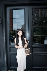 Artistic Outdoor Portraits: Xiao Ying in YiTuYu Art Language Vol.9250 – Moody Cloudy Day Photography Series - image 3