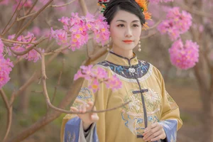 Elegant Portrait Photography: YiTuYu Art Language Vol.8888 featuring Tang Tang - Artistic Lifestyle and Aesthetic Fashion Inspiration - image 15