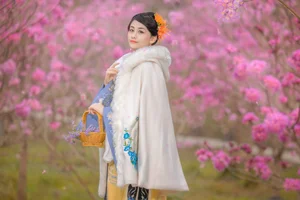 Elegant Portrait Photography: YiTuYu Art Language Vol.8888 featuring Tang Tang - Artistic Lifestyle and Aesthetic Fashion Inspiration - image 11