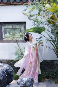 YiTuYu Art Language Vol.10475: Exploring the Visual Poetry of Model Bao - image 6
