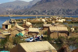 Exploring Lake Titicaca: The World's Highest Navigable Freshwater Lake and Its Ancient Mysteries - image 0