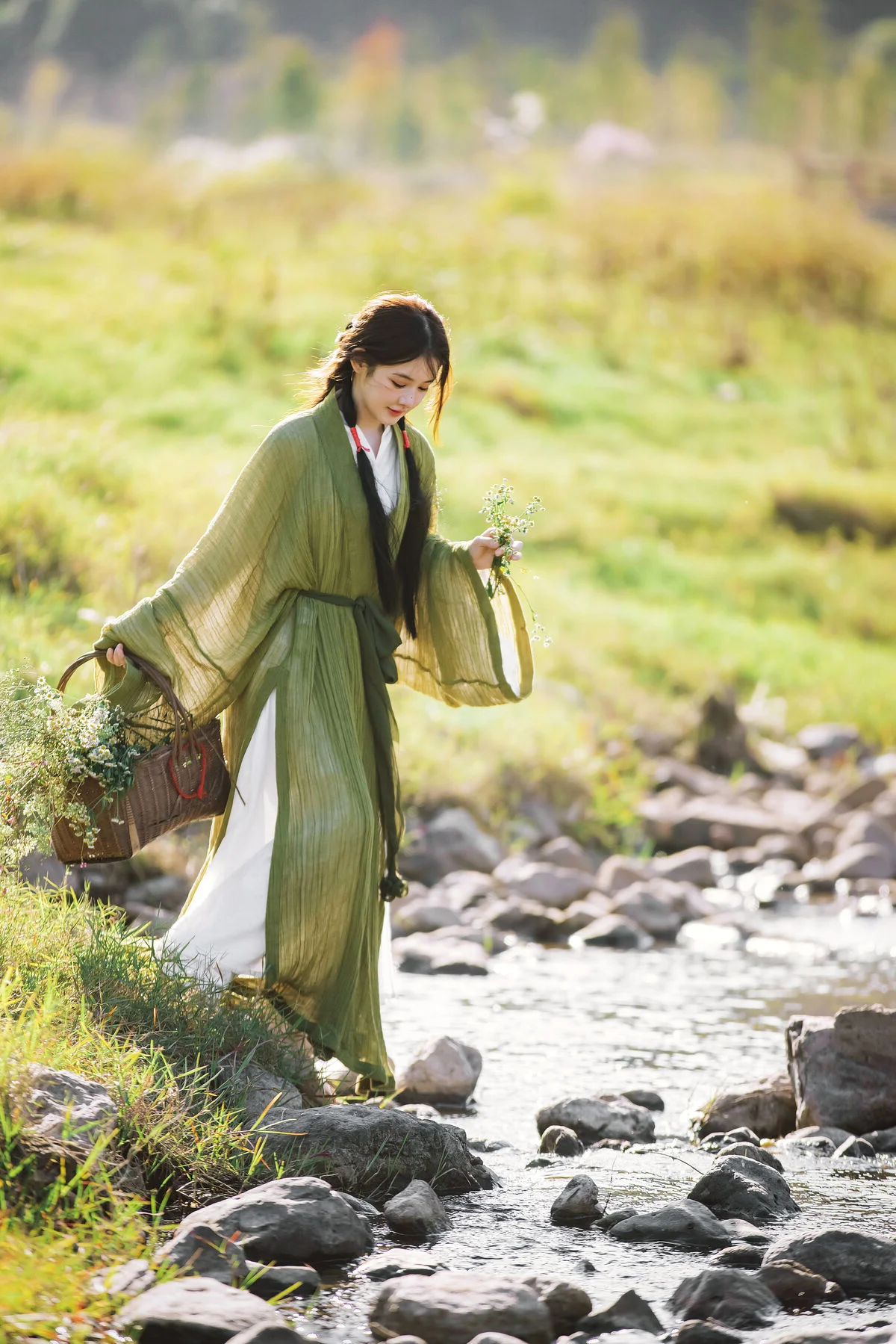 YiTuYu Art Language Vol.7730: A Captivating Study of Xiao Shang Guan