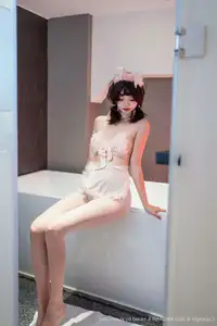 XingYan Vol.397: Bai Hu Qiao Qiao's Sweet Bunny Charm in a Playful Private Setting - image 4