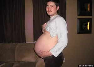 The Remarkable Story of Thomas Beatie: Exploring the Journey of the World’s First Pregnant Man and His Impact on Society - image 1