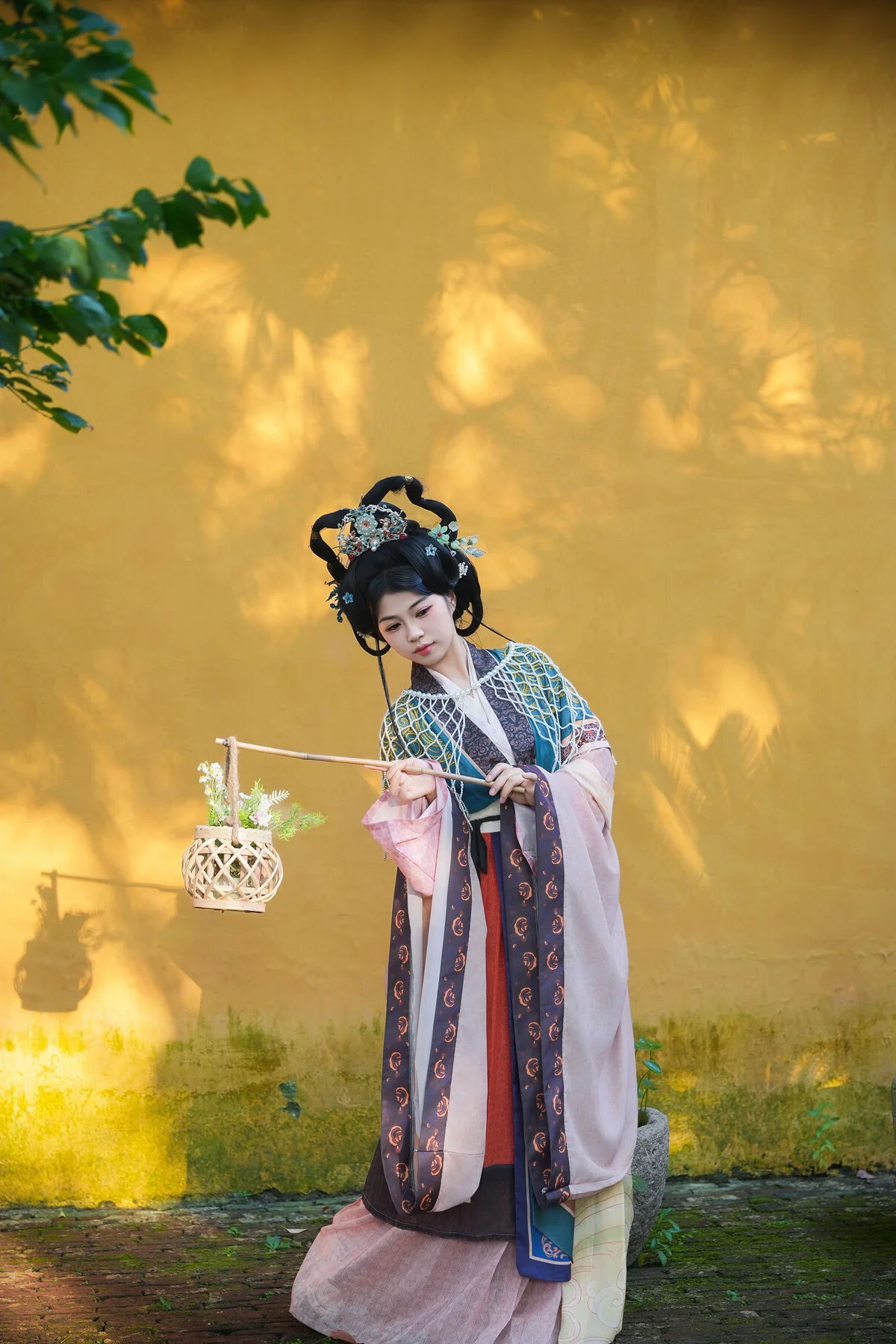 Artistic Portraiture in YiTuYu Art Language Vol.10443: Qi Fu Fan Li De Mi Li