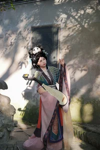 Artistic Portraiture in YiTuYu Art Language Vol.10443: Qi Fu Fan Li De Mi Li - image 1