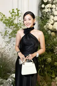 Le Tam Trieu Dang: Radiant Beauty, Captivating Style. A Glimpse into the Life of the Actress Who Rose to Early Fame. - image 2