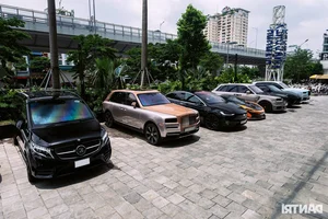 Luxury Supercar Gathering in Hanoi Worth Millions Featuring Vietnam’s Rarest Automotive Gems - image 2