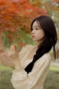 Elegant Portrait Photography: YiTuYu Art Language Vol.6817 Featuring Shi Yuan - image 1