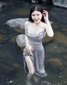 Ethereal Nature Photography: Stunning Outdoor Fashion Shoots by the Stream Featuring Soft Silhouettes - image 5