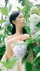YiTuYu Art Language Vol.7354 Featuring Model Yi: A Masterpiece of Portrait Photography - image 0