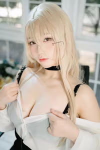 Coser Qi Qi Na Na Zi: Alluring 'Resentment Office' Cosplay - Image 0023 - image 11