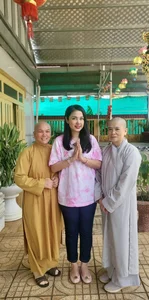 Vietnamese Cinema Icons: Secrets to Maintaining a Stunning Figure and Timeless Beauty at Age 50 - image 3