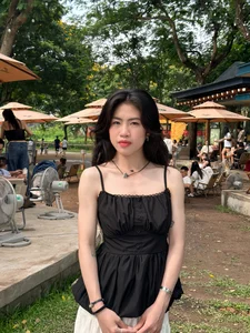 Beyond the Pitch: The Elegant Daily Style of Vietnam’s Women’s Football Stars - image 2