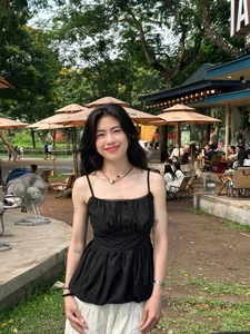 Beyond the Pitch: The Elegant Daily Style of Vietnam’s Women’s Football Stars - image 0